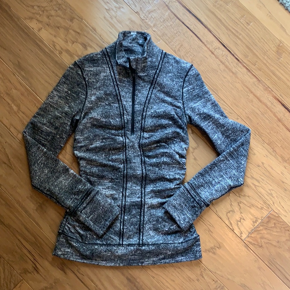 Lululemon 1/2 zip hoodie shirt jacket rouched side